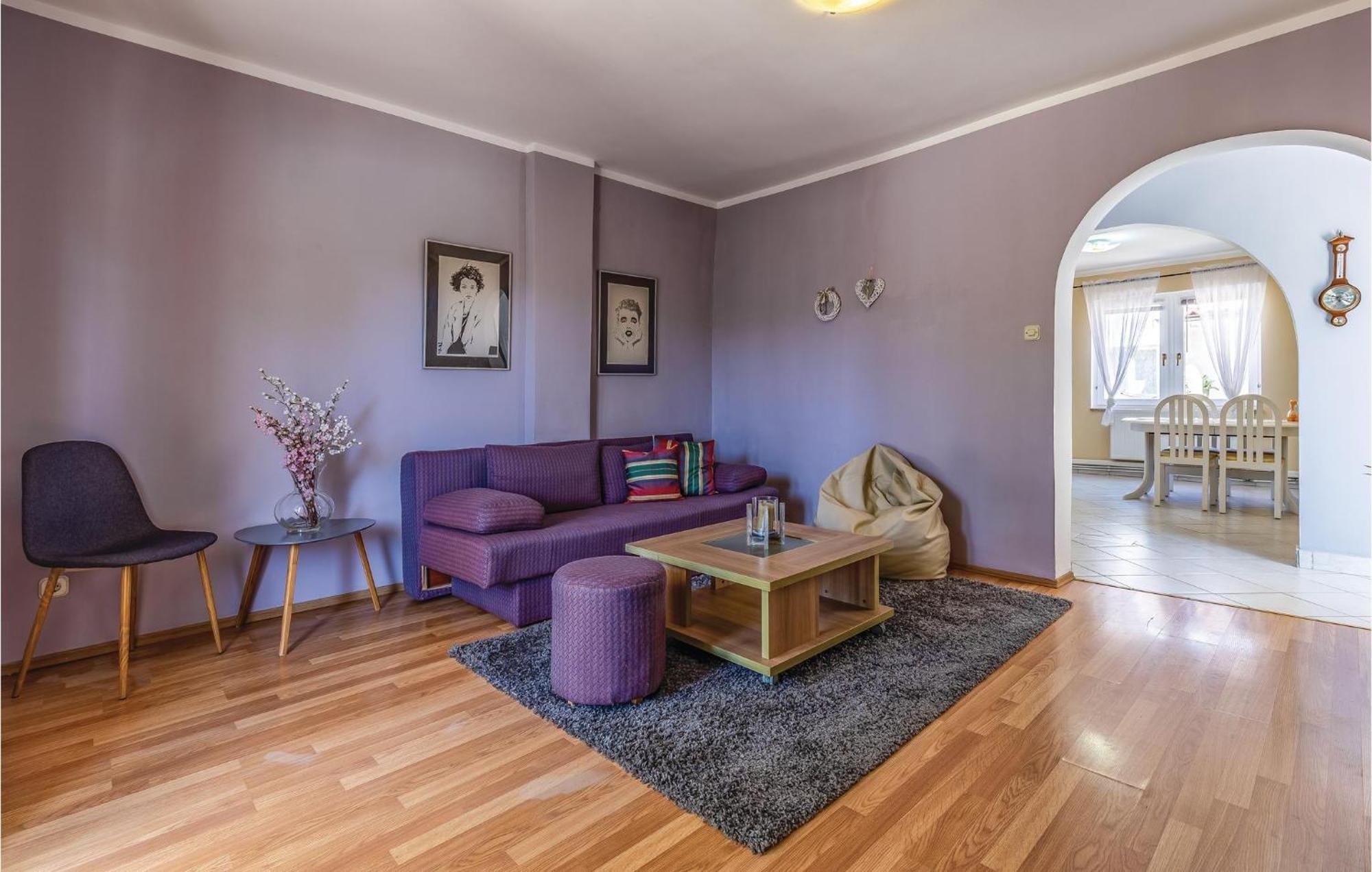 Gorgeous Apartment In Pula With Kitchen Buitenkant foto